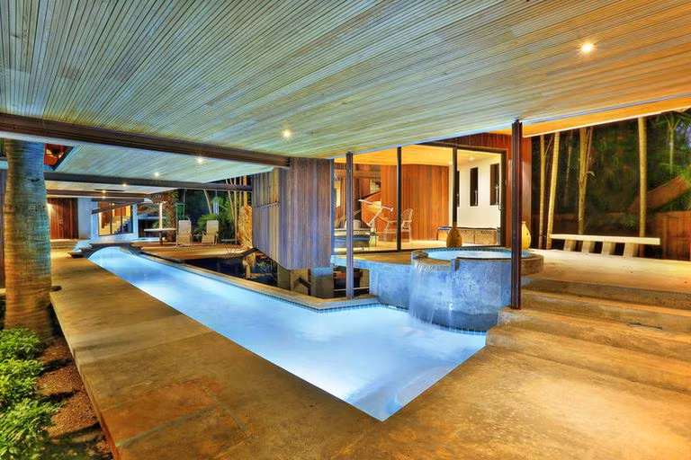 Ngôi nhà có tên Woodsong đã được bán vào tháng 4/2017 với giá 2,05 triệu đô-la. Ảnh: housebeautiful.