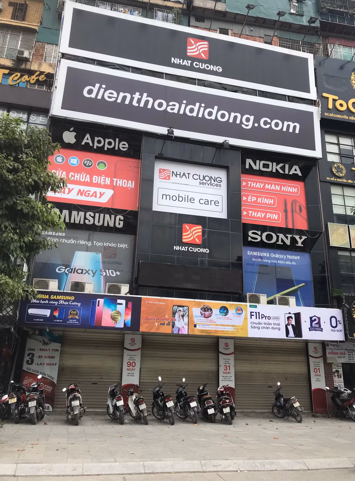 Nhat Cuong mobile dong cua... khach lo mat hang, mat bao hanh