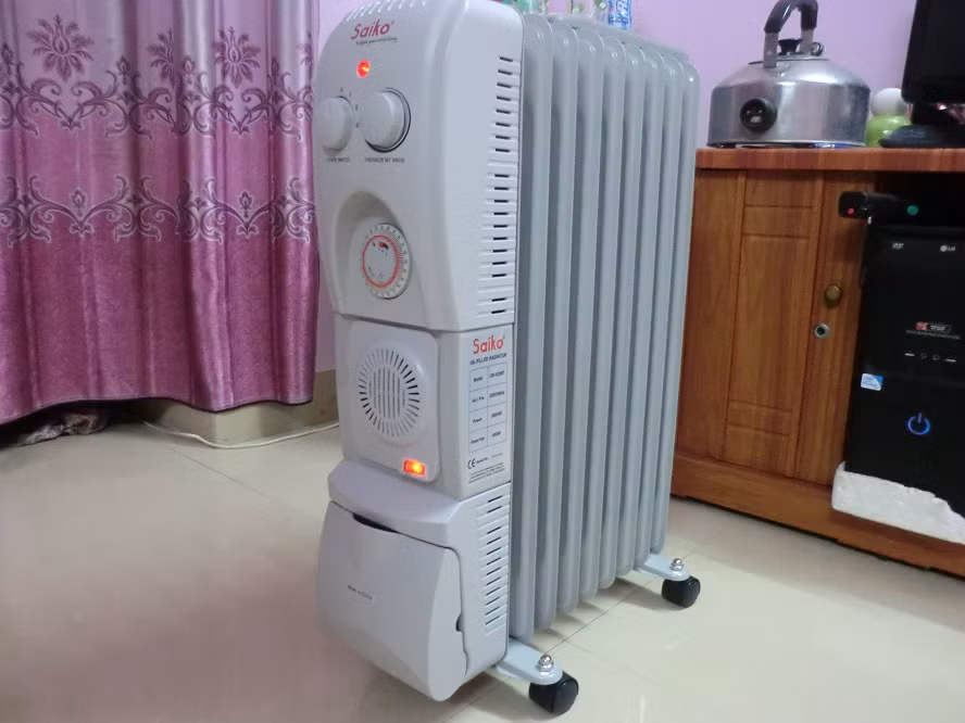 Nếu gia đình bạn sử dụng các thiết bị sưởi điện, bạn nên bảo trì và vệ sinh bộ phận tản nhiệt để tránh hao tổn điện năng. (Ảnh Lamsao)