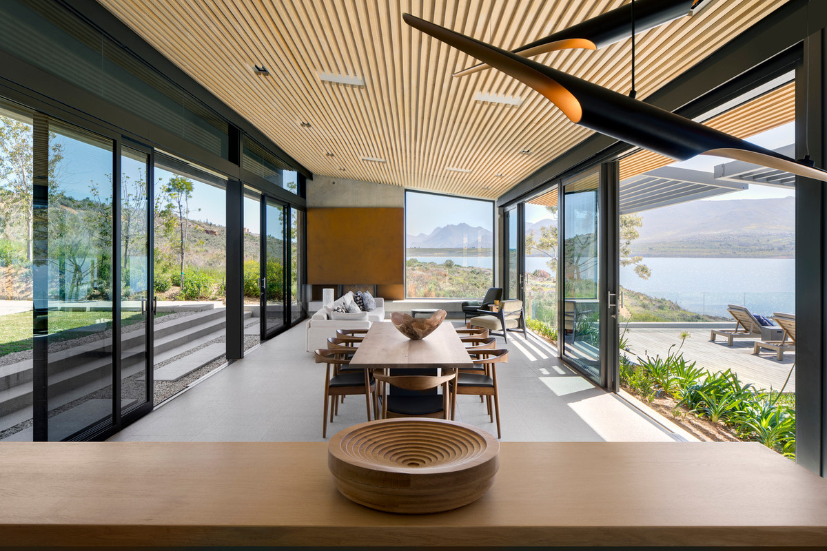 Những món đồ trang trí nhà bằng gỗ nhỏ xinh.