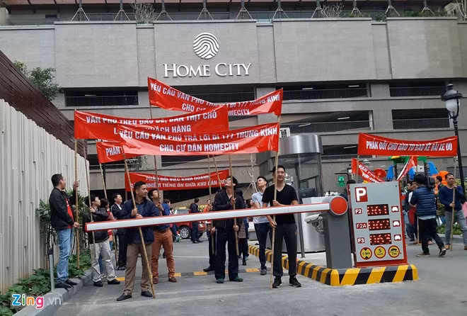 Cu dan Home City lai tuan hanh phan doi chu dau tu