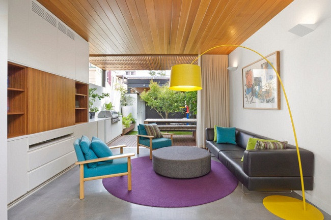 Không chỉ ốp tường, ốp sàn hay nội thất, giờ đây gỗ đang là vật liệu được nhiều người lựa chọn để ốp trần nhà. Ảnh: Emdep.