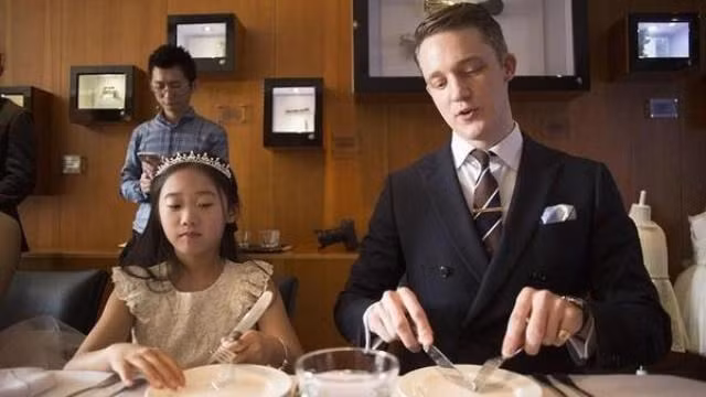 Đã khác xưa các lớp học mẫu giáo hát múa cho trẻ, gia đình nhà giàu ở Trung Quốc đang đua nhau đăng ký những lớp học CEO cho con cháu mình.