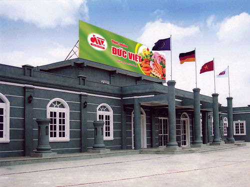 Daesang hy vọng việc mở rộng hoạt động tại Việt Nam sẽ giúp tập đoàn củng cố lĩnh vực kinh doanh thực phẩm của họ. Hiện tại, Daesang sở hữu 3 nhà máy sản xuất tại Việt Nam. Việc tiếp quản Đức Việt hứa hẹn giúp họ tăng thị phần trong lĩnh vực chế biến thịt còn mới mẻ ở Việt Nam.