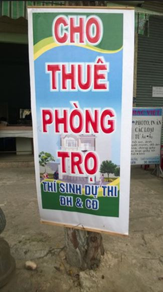 Nhiều chủ nhà trọ thậm chí còn tận dụng mọi không gian, phòng ốc thừa để tranh thủ cho thuê trong những ngày diễn ra kỳ thi. Ảnh: Blogspot.