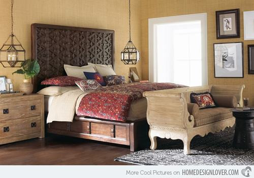 Nội thất tối màu. Phong cách bohemieng có từ thế kỷ 19 do vậy mà những chi tiết cổ điển luôn quan trọng. Bạn chỉ cần lựa chọn chất liệu gỗ hay giấy dán tường tối màu, chiếc đèn kiểu cũ là đã thành phong cách bohemian rồi.