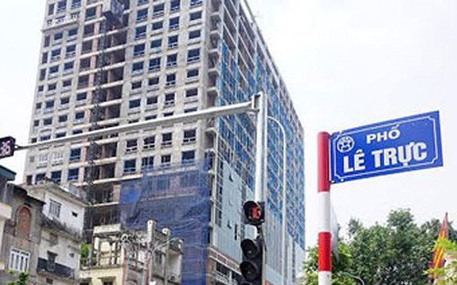 Ha Noi beu ten loat chung cu, cao oc vi pham trat tu xay dung-Hinh-2