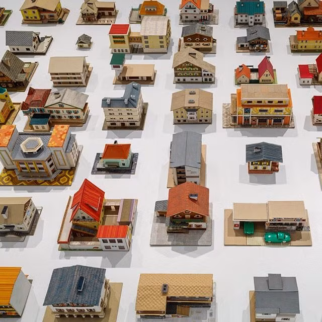 Một góc nhỏ trưng bày bộ sưu tầm mô hình nhà trong bảo tàng New.