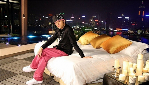 Chắc chắn với không gian rộng rãi nơi đây, Jay Chou sẽ cho ra đời nhiều sản phẩm âm nhạc phục vụ người hâm mộ.