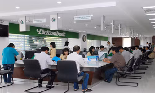 Do muc luong cao ngat nguong cua cac dai gia ngan hang Viet