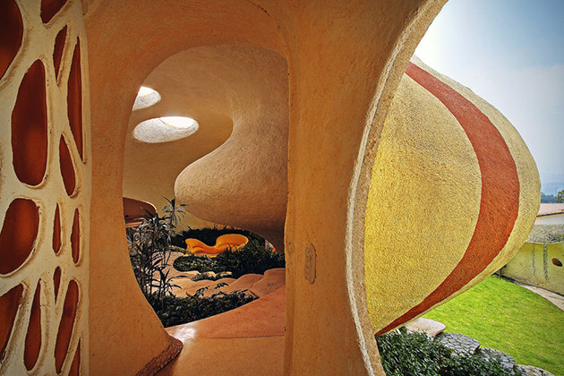 Bạn sẽ cảm giác như đang sống thực sự trong một chiếc vỏ ốc khổng lồ khi ở trong ngôi nhà này. Ảnh hiconsumption.