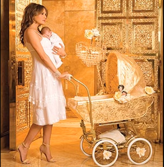 Barron Trump, con trai út của tân Tổng thống Mỹ được mệnh danh là "cậu bé vàng" vì ngay từ khi sinh ra, cậu bé đã được cha mẹ đặt trong một chiếc xe đẩy mạ vàng.