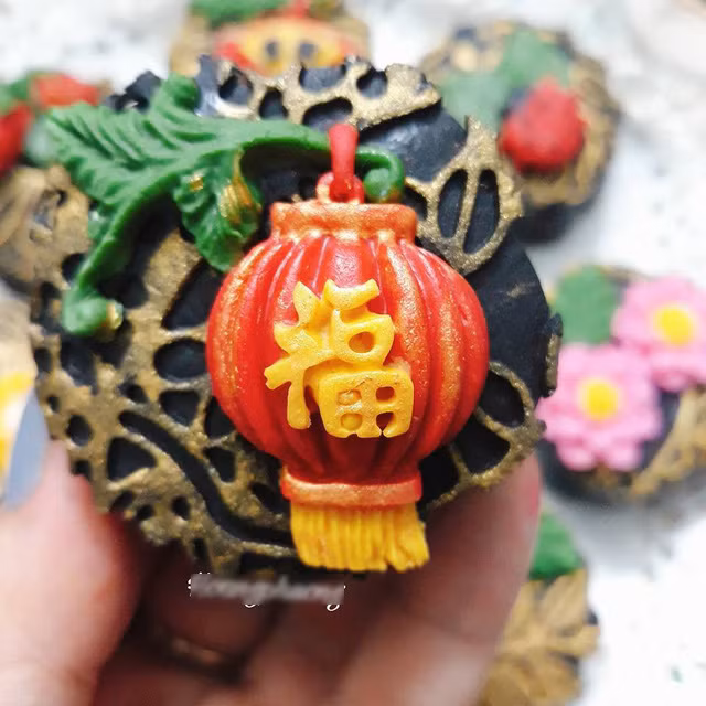 Những mẫu bánh trung thu lạ mắt hút khách nhất 2018 - Hình 8 Nhung mau banh trung thu la mat hut khach nhat 2018-Hinh-8