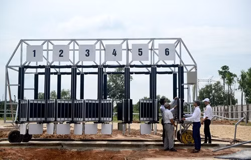 Trường đua này nằm trong khuôn viên của Đại Nam. Ông Dũng cho biết, trường đua này sẽ đạt được tiêu chí chuẩn quốc tế. Ảnh: Bluevn.