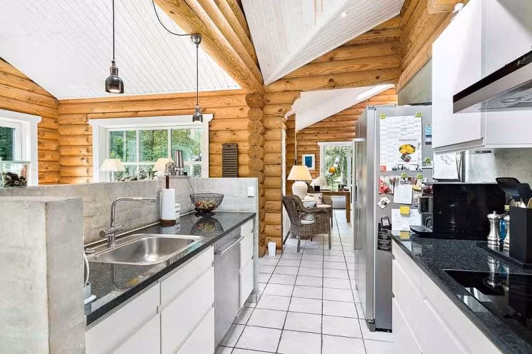 Nội thất bên trong vô cùng hiện đại, tiện nghi và sang trọng.