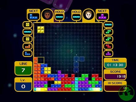 Chuyên viên máy tính James Newman là một người cuồng điên trò chơi điện tử Tetris (xếp gạch). Khó chịu vì máy tính thông thường không đủ lớn nên ông quyết định chế tạo một chiếc siêu máy tính khổng lồ, chỉ dùng chơi Tetris. 