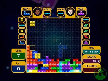 Chuyên viên máy tính James Newman là một người cuồng điên trò chơi điện tử Tetris (xếp gạch). Khó chịu vì máy tính thông thường không đủ lớn nên ông quyết định chế tạo một chiếc siêu máy tính khổng lồ, chỉ dùng chơi Tetris. 
