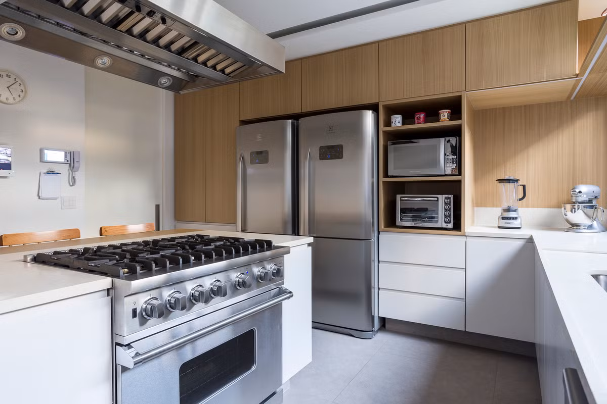 Nhà bếp hiện đại và tiện nghi.