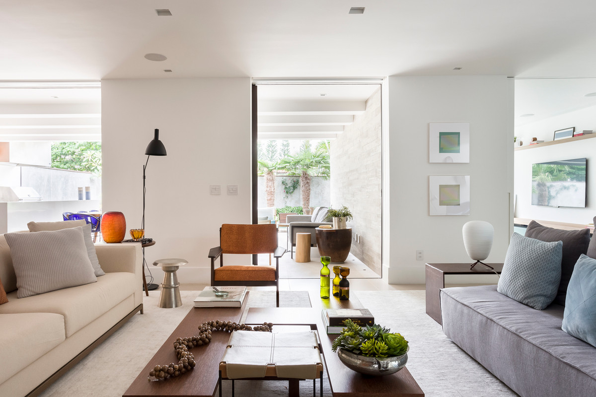 Trong khi đó, tông màu trung tính chiếm ưu thế trong thiết kế và trang trí đồ nội thất, đem đến sự ấm cúng cho không gian.