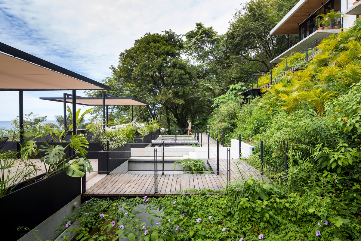 Mint Santa Teresa do Studio Saxe - một công ty kiến trúc có trụ sở tại San José - thiết kế.