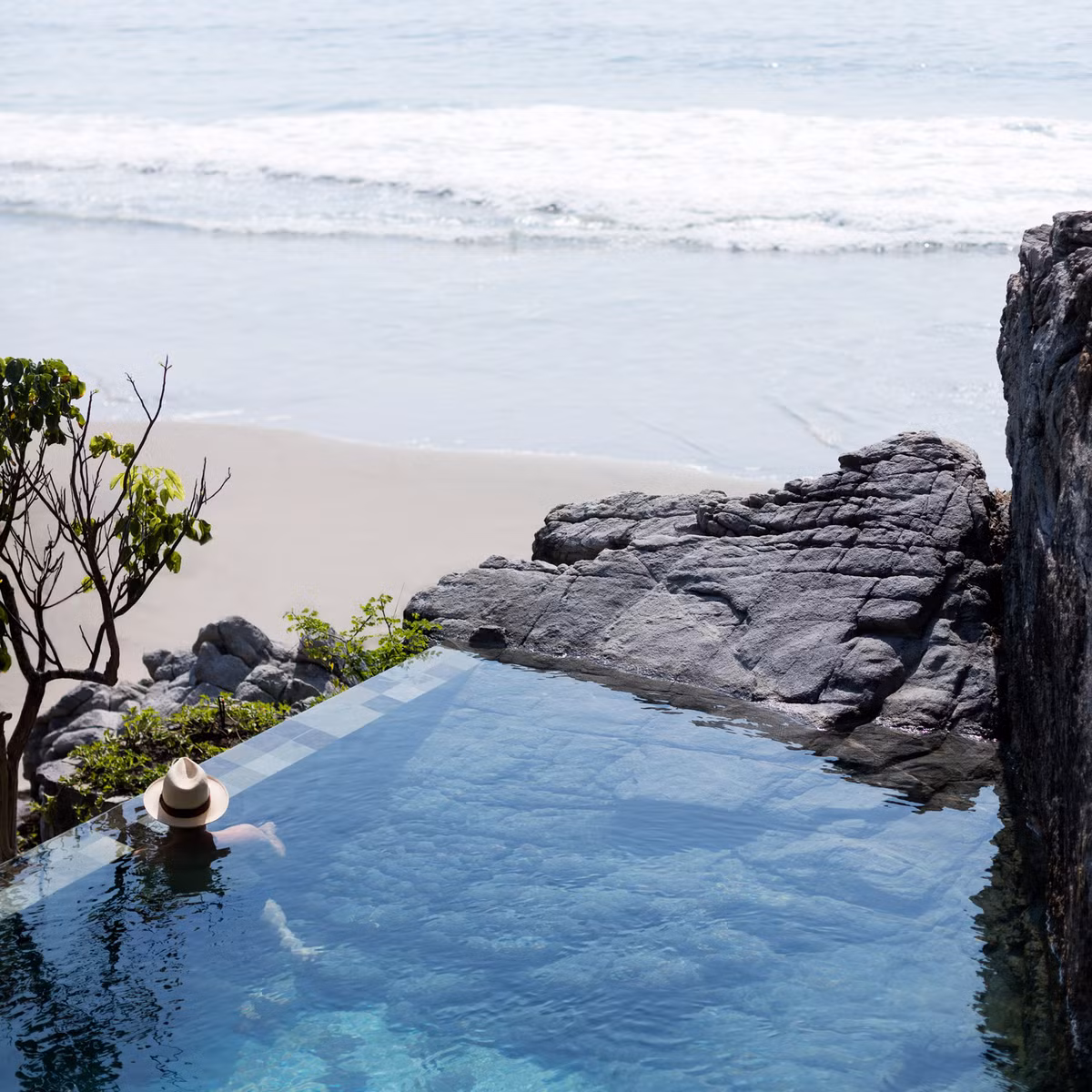 Nha an minh tren suon nui dep 