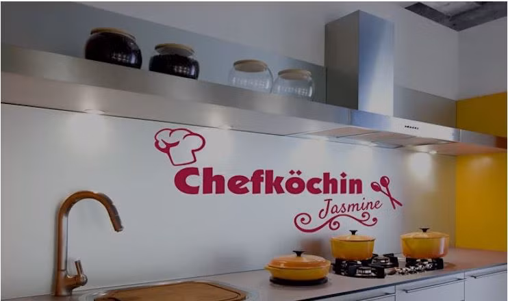 Nhựa cứng Vinyl cũng là lựa chọn không tồi cho căn bếp của bạn. Ảnh: Homify.