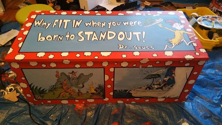 Cô hy vọng khi Chloe thắc mắc về một cô công chúa hay động vật nào đó, bé sẽ mở những cuốn sách tương ứng để nghe mẹ đọc những câu chuyện cổ tích.