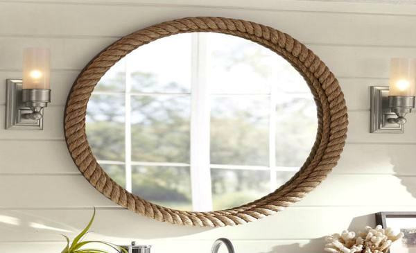 Cuối cùng, bạn có thể khiến không gian ngôi nhà trở nên rộng rãi hơn bằng cách lắp đặt thêm gương. Ảnh: trithucvn.