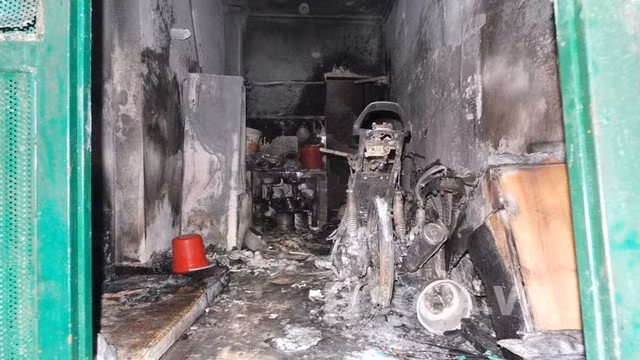 Vụ nổ kinh hoàng xảy ra vào 15h30 chiều 19/3 tại khu đô thị Văn Phú (Hà Đông, Hà Nội) đã gióng lên hồi chuồng cảnh báo về mối nguy hiểm của những vật dụng dễ phát nổ trong chính mỗi gia đình. Dưới đây là cách bảo quản tốt những vật dụng dễ cháy nổ trong nhà.