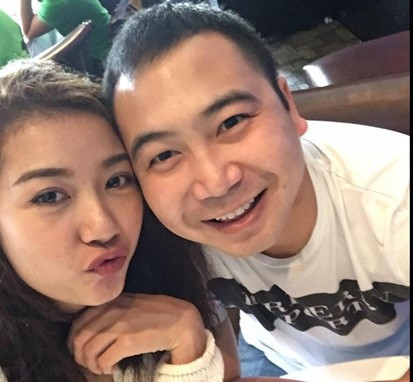 Không chỉ sở hữu trong tay nhiều khối sản khủng mà bạn trai của Á hâu còn rất có tài. Anh được xem là một tổng giám đốc thành công và sáng tạo khi luôn thử những phương thức mới vào ngành dịch vụ.