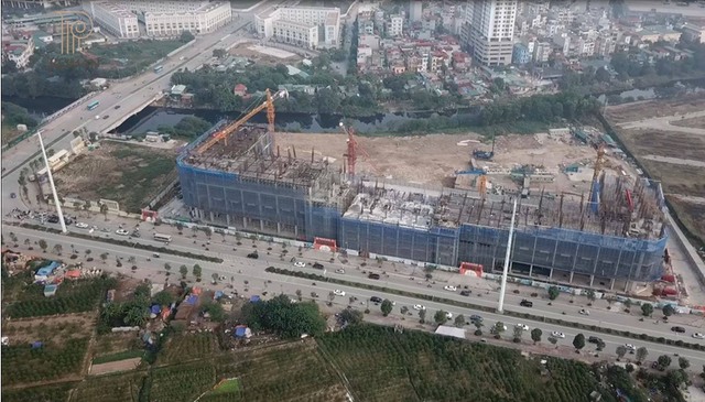 Theo như danh sách do Sở Tài Nguyên môi trường Hà Nội công bố, công ty Hải Phát đang thế chấp bằng quyền sử dụng đất (đất xây dựng nhà ở thấp tầng: Thửa BT + LK1 +LK2 + LK3) và tài sản gắn liền với đất hình thành trong tương lai (gồm 59 căn nhà ở thấp tầng). Ảnh: romanplaza.net.vn.