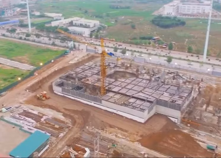 Cũng tại dự án này, Hải Phát còn thế chấp bằng tài sản gắn liền với đất hình thành trong tương lai là Công trình hỗn hợp cao tầng. Ảnh: Roman Plaza.