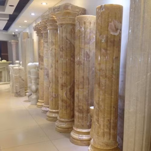 Những chiếc cột tròn không chỉ có tác dụng nâng đỡ trần mà còn là điểm nhấn trang trí cho ngôi nhà. Ảnh: davago.