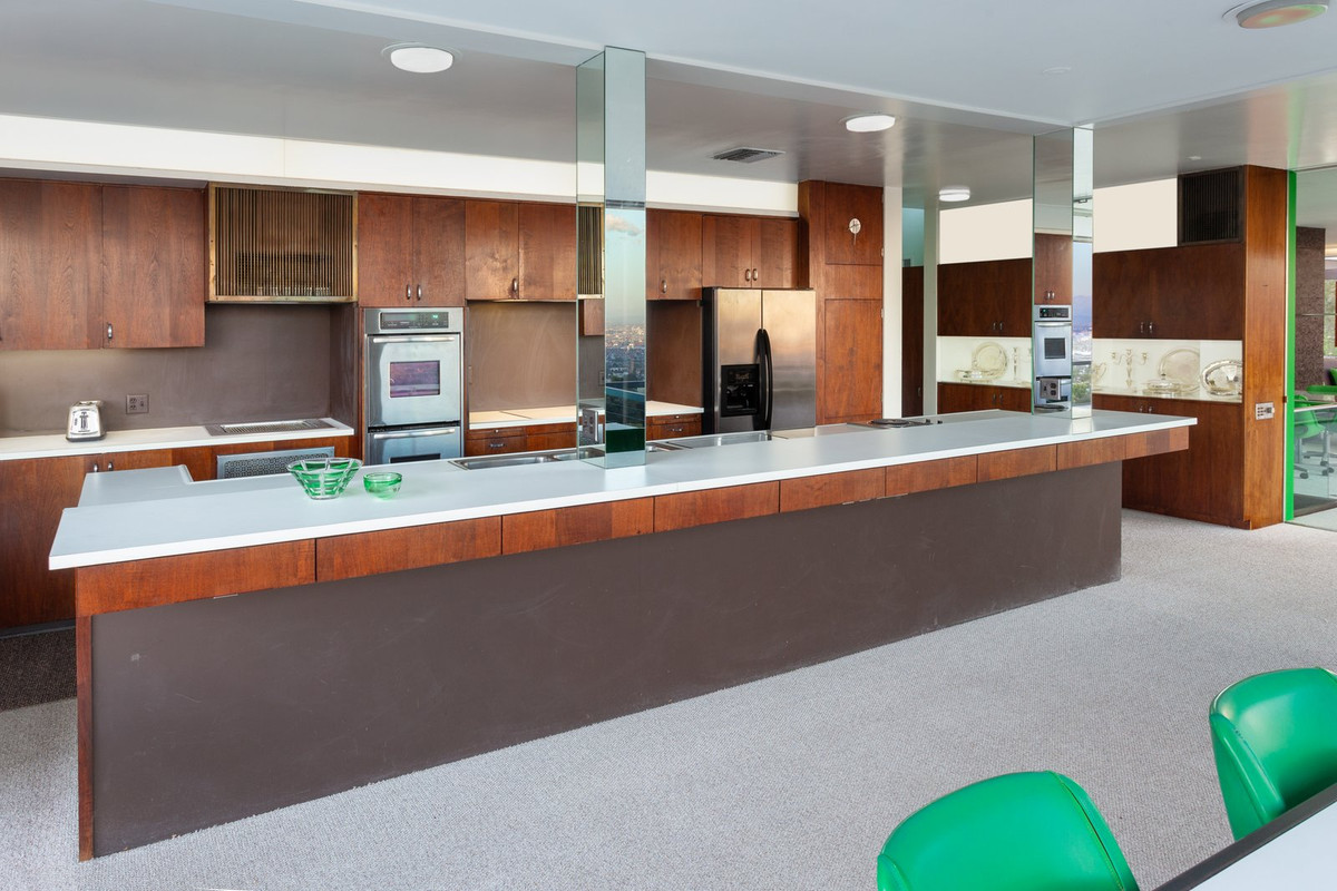 Tuy nhiên, ẩn sau vẻ ngoài bình thường ấy lại là một bí mật lớn: Rados House chính là một trong những ngôi nhà lớn nhất ở Mỹ.