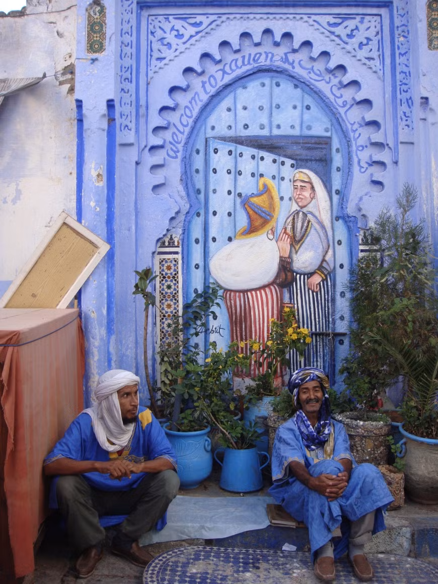 Được sơn màu xanh rực rỡ, phố cổ Chefchaouen đem lại cho du khách hàng nghìn khung hình tuyệt đẹp, với những viên ngọc quý ẩn giấu.