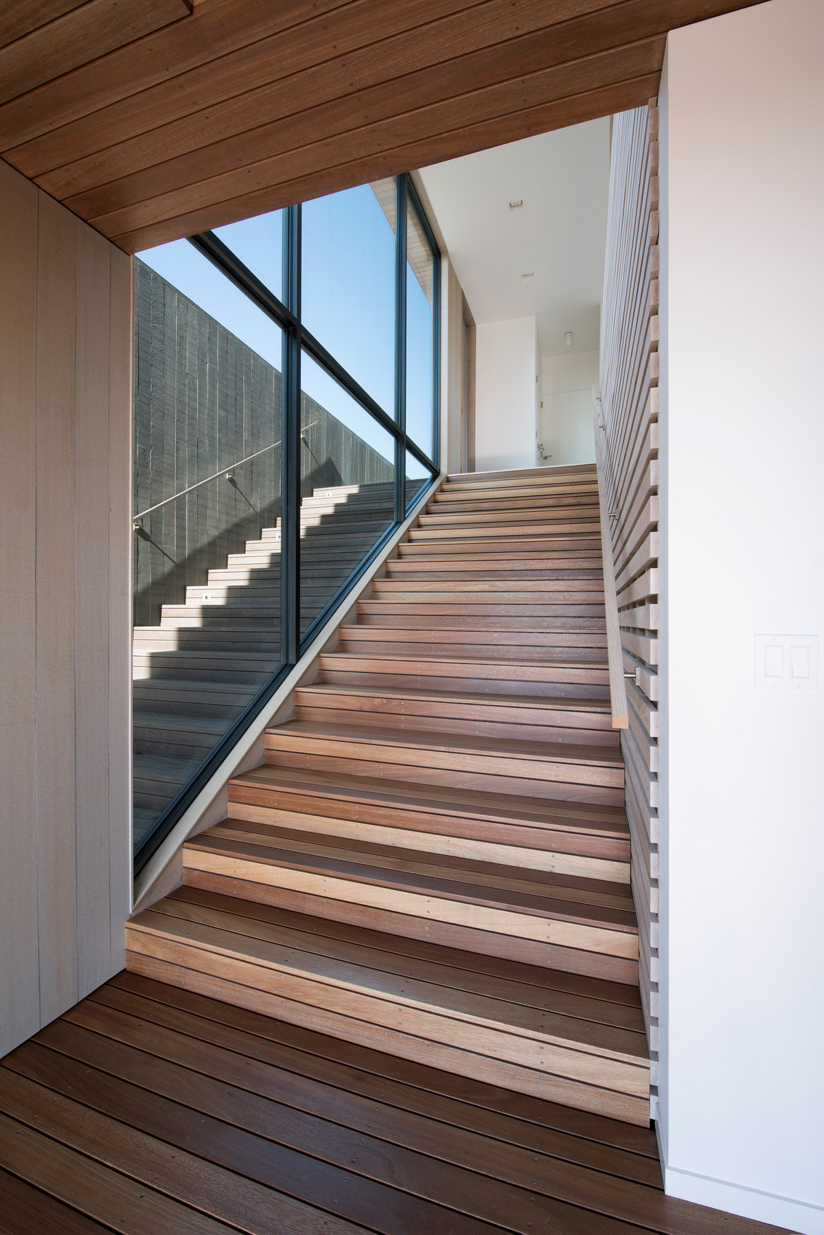 Man nhan ngam biet thu go dep sang chanh-Hinh-8