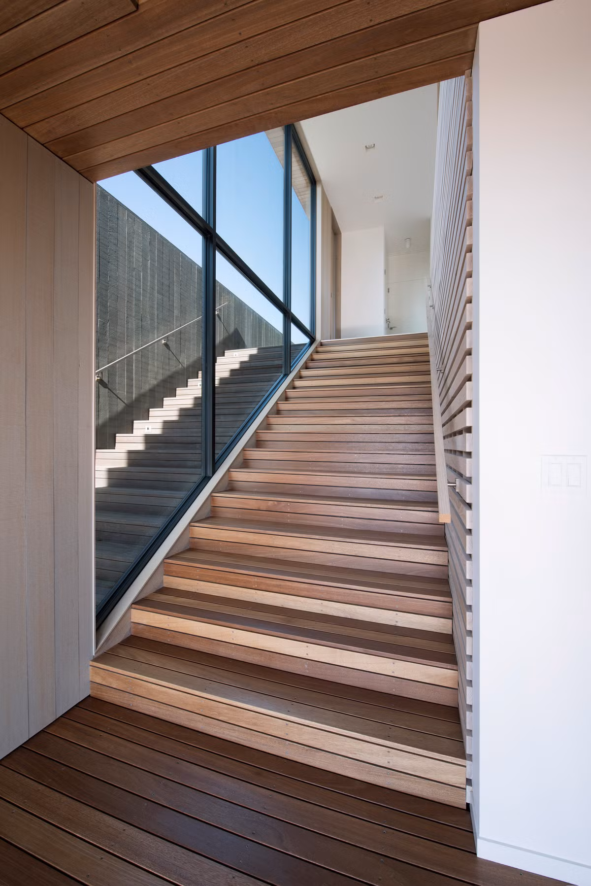 Man nhan ngam biet thu go dep sang chanh-Hinh-8