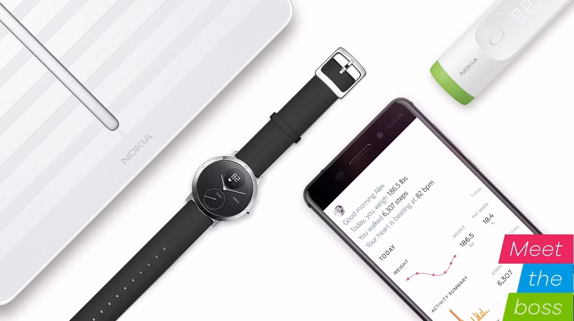 Một trong những điểm khiến chiếc đồng hồ đeo tay này trở nên đặc biệt và sang trọng hơn đó là nó được thiết kế nút đeo của Ý.