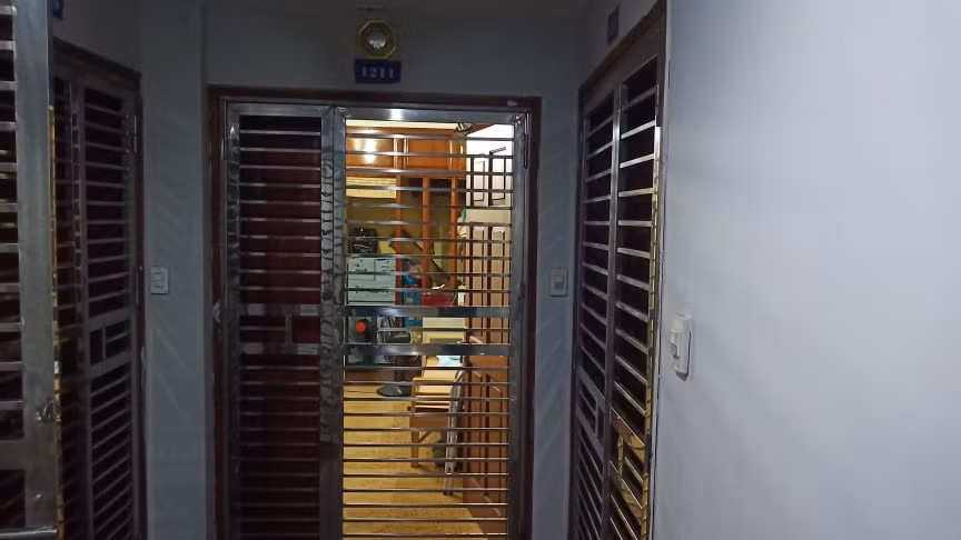 Dân khổ sở vì gần 80 căn hộ Sakura Tower không được cấp “sổ hồng” Dan kho so vi gan 80 can ho Sakura Tower khong duoc cap “so hong”