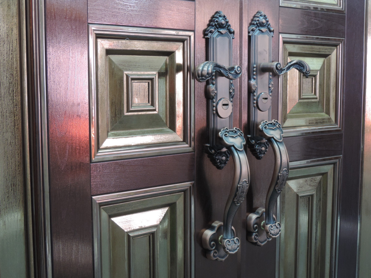 Hầu hết các loại cửa chống cháy hiện đại đều sử dụng các dấu hiệu...