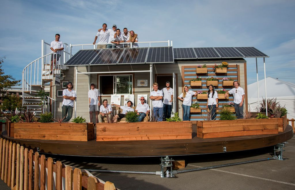 Với diện tích 22m2, ngôi nhà này được thiết kế và xây dựng bởi các sinh viên Đại học Santa Clara (Mỹ).