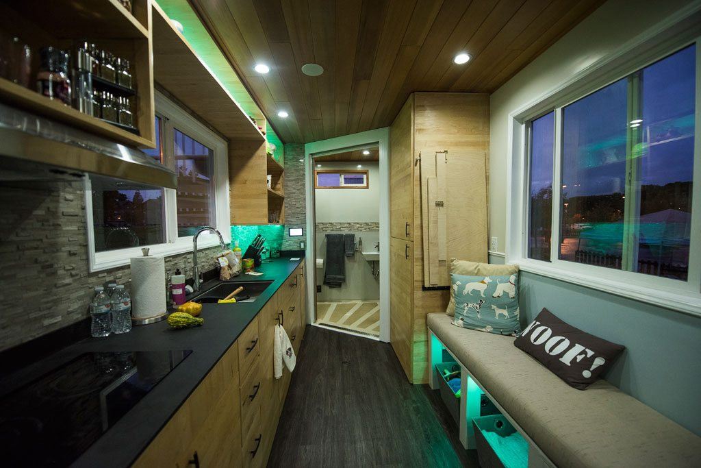 Không gian bên trong được phân chia rất hợp lý.