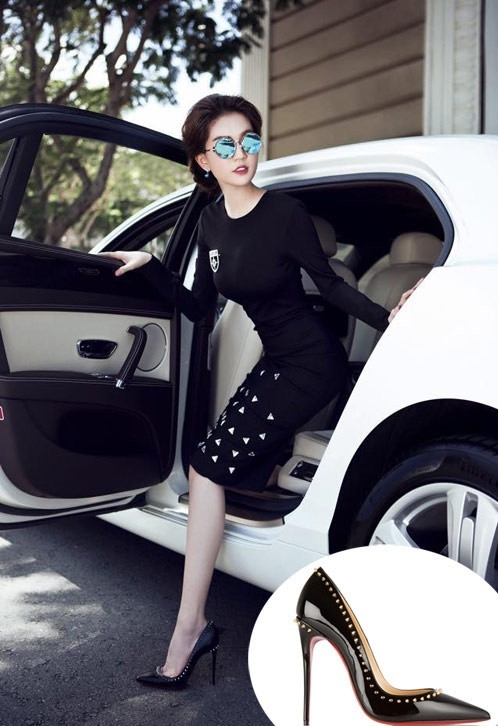 Soi hàng hiệu siêu đắt của Ngọc Trinh trong Vòng eo 56 - Hình 3 Soi hang hieu sieu dat cua Ngoc Trinh trong Vong eo 56-Hinh-3