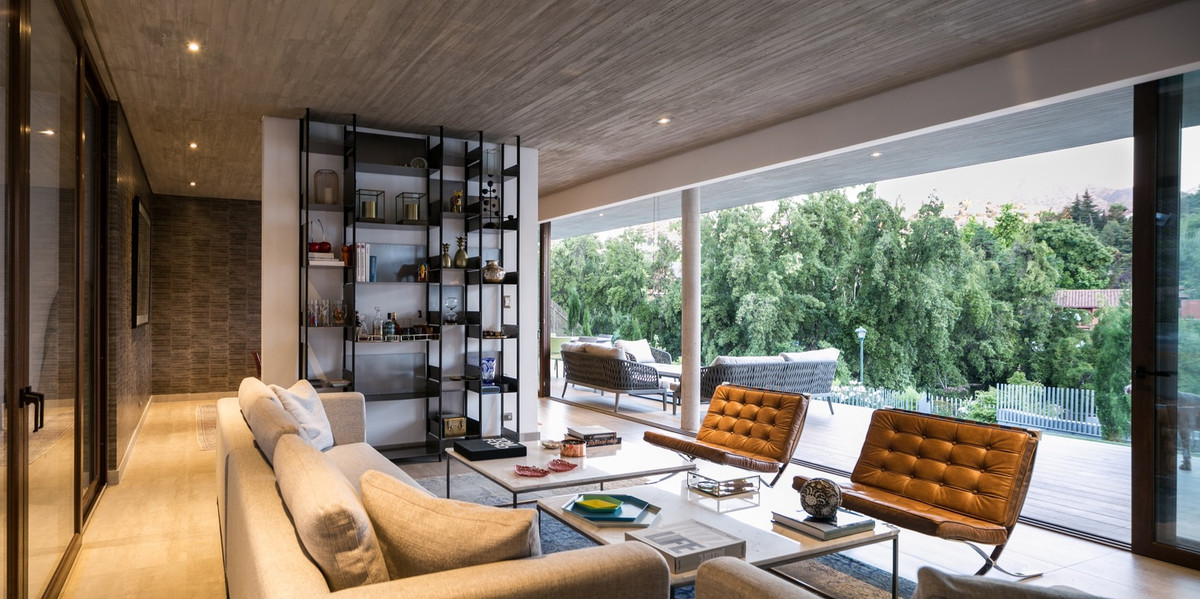 Biet thu trang tu trong ra ngoai co cau thang phu co sieu “chat”-Hinh-4