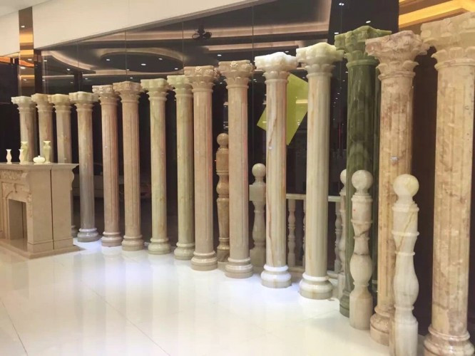 Không chỉ đẹp, cột nhà đá cẩm thạch còn được tin là đem đến sự phồn thịnh và may mắn cho gia chủ. Ảnh: davago.