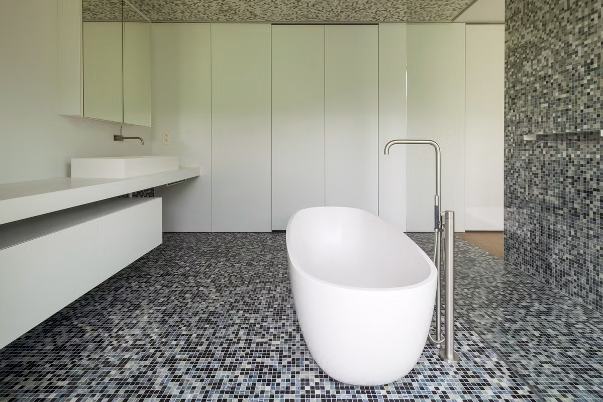 Nha cap 4 tuong gach nhung sang trong nhu khach san-Hinh-7