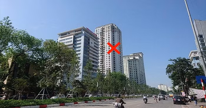 Tổ hợp văn phòng cho thuê và nhà ở M5 chưa mua bảo hiểm cháy nổ bắt buộc; thay đổi công năng, bố trí mặt bằng các tầng dịch vụ chưa được thẩm duyệt bổ sung về phòng cháy, chữa cháy… Ảnh: Tiền Phong.