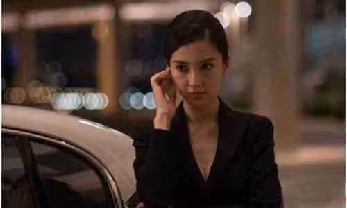 Dương Dĩnh (Angela Baby): Là người sáng lập quỹ đầu tư AB Capital, dự án hợp tác đầu tư nước ngoài đầu tiên HeyJuice. Angela Baby cho biết sẽ tập trung và đầu tư mạnh vào sự tăng trưởng của các công ty internet.