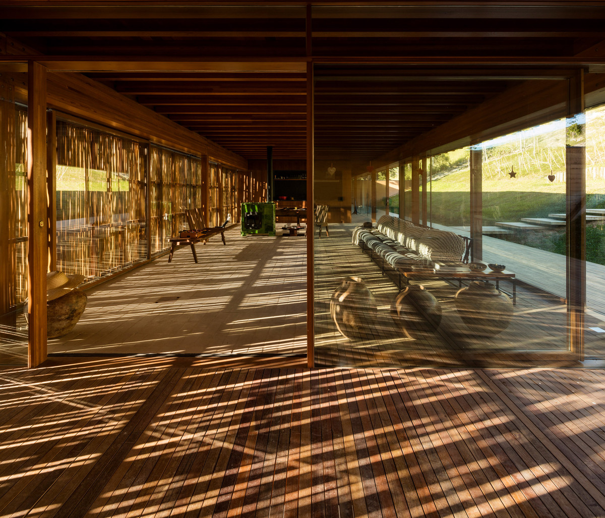 Đây là ngôi nhà đầu tiên ở Brazil đạt chứng nhận Bạch kim từ Hội đồng Công trình Xanh. Ảnh: Dezeen.