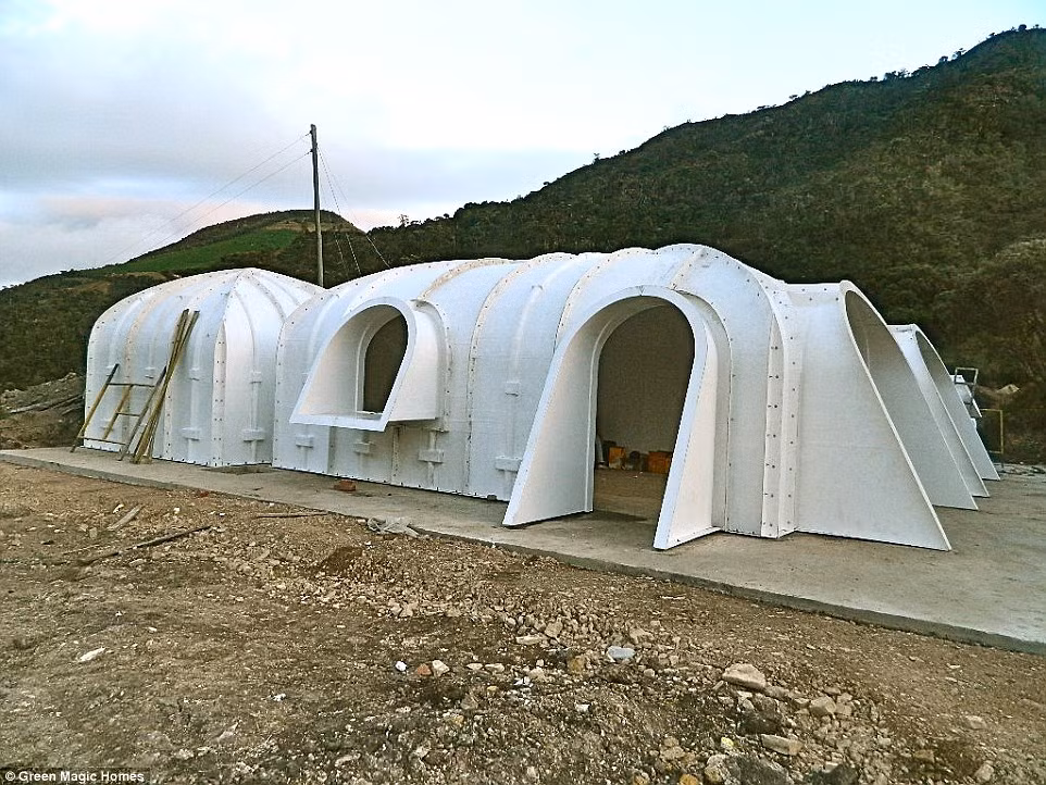 Ngôi nhà tiện lợi này có thể được lắp ghép nhiều nhất là 6 ngày. Một căn phòng ngủ đơn mất 3 ngày trong khi căn 3 phòng ngủ mất đến 6 ngày để hoàn thiện và đưa người vào ở.